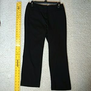 Black capri curvy fit Apt 9 size 4